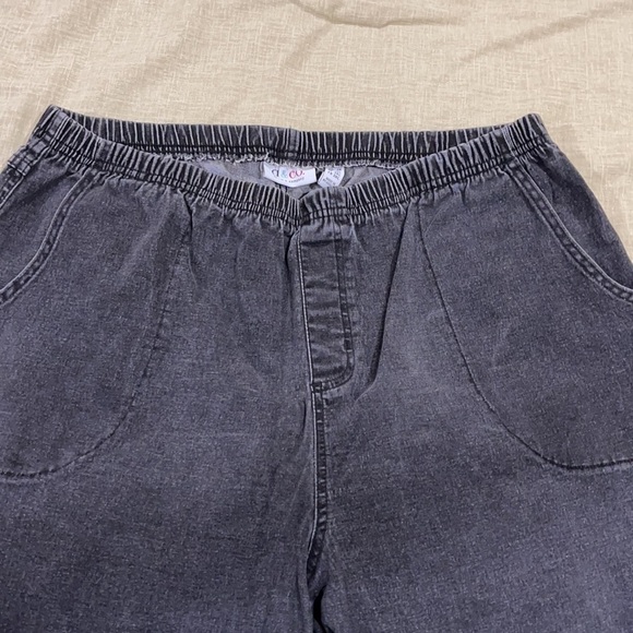 DENIM&CO Stretch Waist Regular Front & back Pocket Jeans 2X distressed Blk denim - Picture 3 of 8